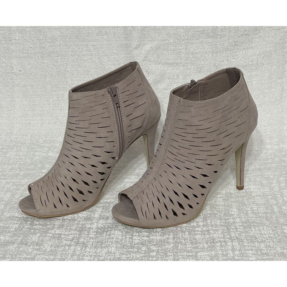 Madden Girl Rockella Peep-toe Ankle Boots - Taupe Faux Suede - Size 9